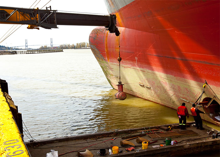 Emergency Bow Thruster Exchange at the Fraser Surrey Docks